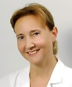 Бритун Юлия Анатольевна, Ведущий пластический хирург, кандидат медицинских наук